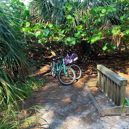 Anna Maria Island Runaway Tropical Dream-One Minute Walk To The Beach-Heated Pool Брейдентон-Біч Екстер'єр фото