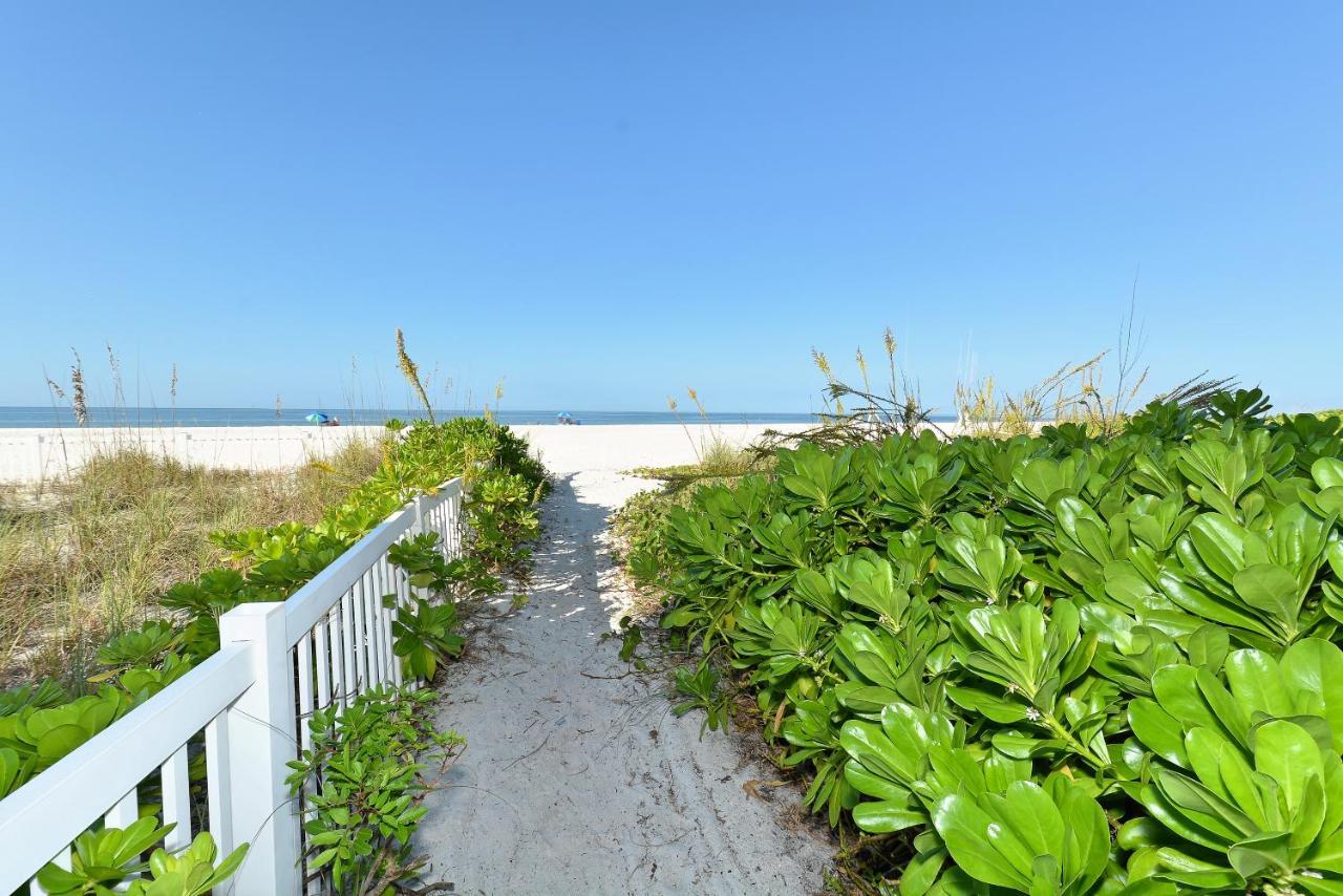 Anna Maria Island Runaway Tropical Dream-One Minute Walk To The Beach-Heated Pool Брейдентон-Біч Екстер'єр фото