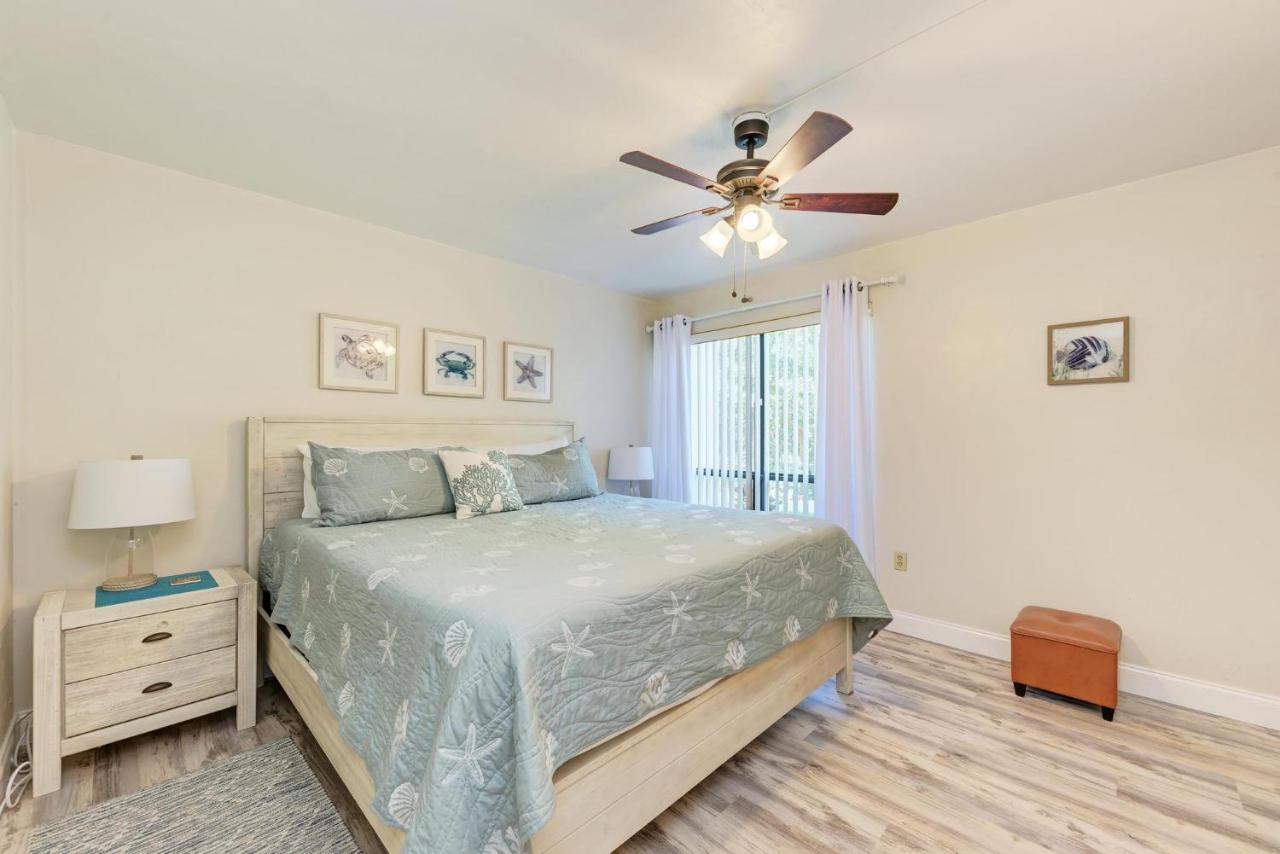 Anna Maria Island Runaway Tropical Dream-One Minute Walk To The Beach-Heated Pool Брейдентон-Біч Екстер'єр фото