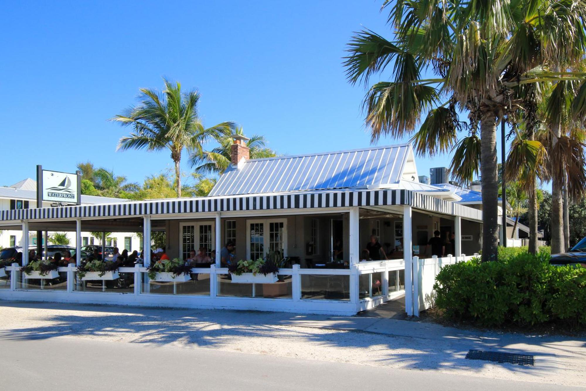 Anna Maria Island Runaway Tropical Dream-One Minute Walk To The Beach-Heated Pool Брейдентон-Біч Екстер'єр фото
