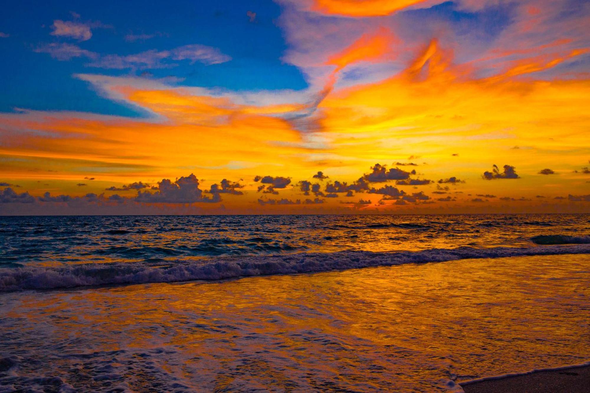 Anna Maria Island Runaway Tropical Dream-One Minute Walk To The Beach-Heated Pool Брейдентон-Біч Екстер'єр фото